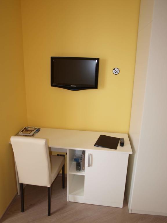 Hotel Flanona Plomin Esterno foto